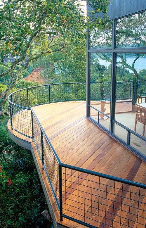 Elevated curved Ipe deck / Sausalito, Ca